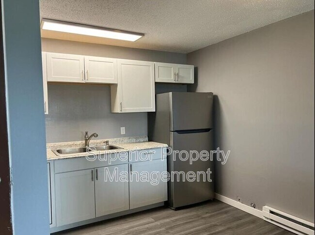 901 4th Ave in Edgemont, SD - Foto de edificio - Building Photo