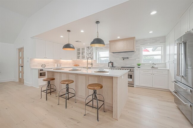 property at 6254 Locke Ln