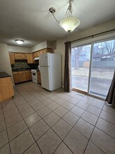 1701 Johnson Dr in Normal, IL - Foto de edificio - Building Photo