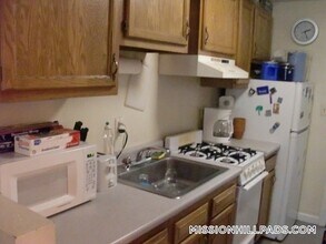 6 Wait St, Unit 4 in Boston, MA - Foto de edificio - Building Photo