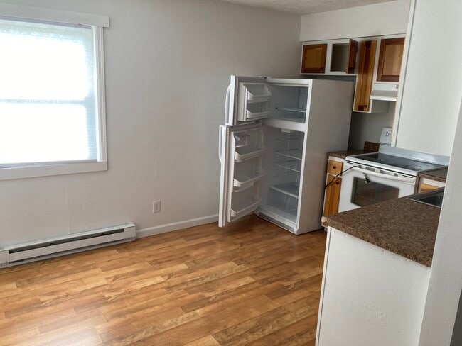 1230 Hilltop Cir, Unit 3 in Troy, OH - Foto de edificio - Building Photo