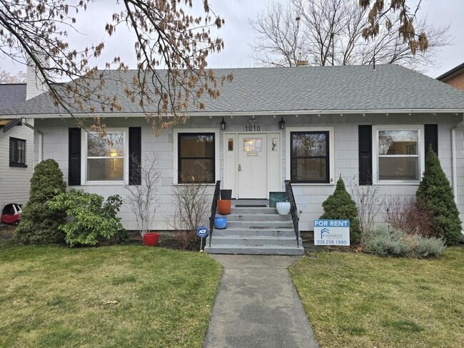 property at 1010 N 7th St