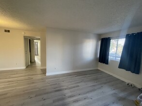 3601 W Tierra Buena Ln, Unit Avalon Hills Condominium in Phoenix, AZ - Building Photo - Building Photo