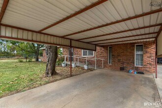 505 S Sycamore St in Archer City, TX - Foto de edificio - Building Photo