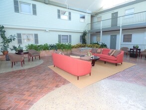 410 6th Ave SW, Unit C3 in Rochester, MN - Foto de edificio - Building Photo