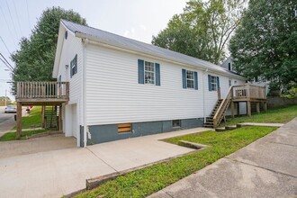 302 Jackson Ave in Carthage, TN - Building Photo - Building Photo