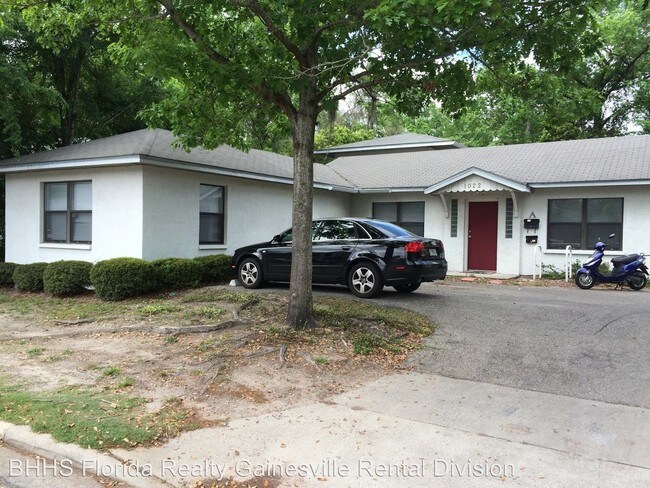 1022 SW 4th Ave in Gainesville, FL - Building Photo - Building Photo