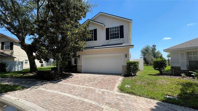 property at 546 Windsor Pl