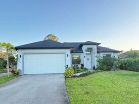 3260 29th Ave NE in Naples, FL - Building Photo