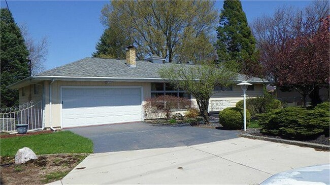 property at 1728 Middle Rd