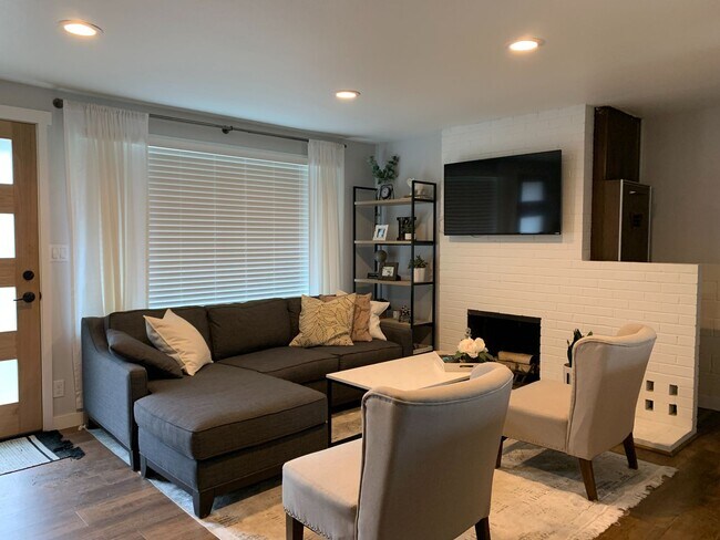 509 NE 127th St in Seattle, WA - Building Photo - Building Photo