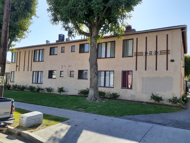 Sylmar Apartments in Panorama City, CA - Building Photo - Building Photo