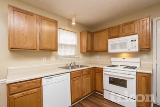 4247 Gray Raptor Ct in Snellville, GA - Building Photo - Building Photo