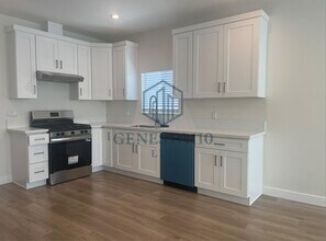 11040 Genesta Ave, Unit Lower Level in Los Angeles, CA - Foto de edificio - Building Photo