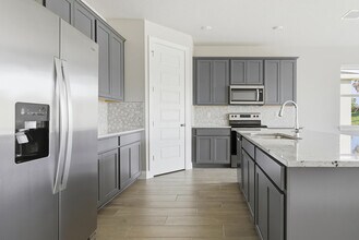 8558 Dahlia Cir in Port St. Lucie, FL - Building Photo - Building Photo