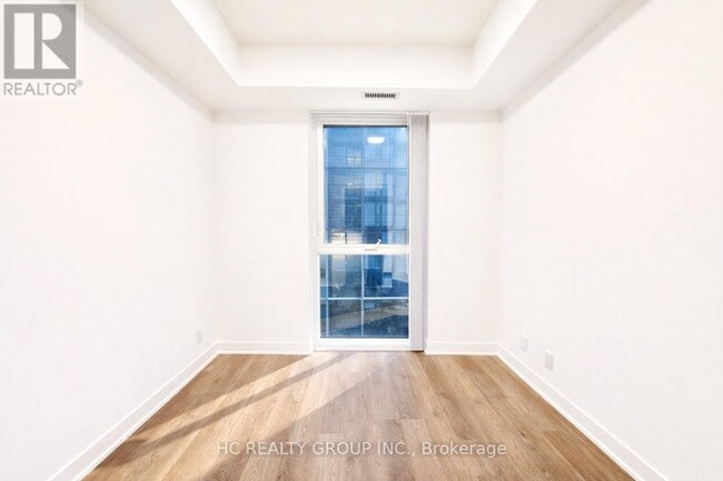 180 Front St E in Toronto, ON - Building Photo - Building Photo