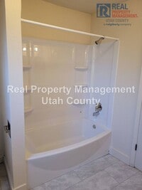 1052 Ellen Cir photo'