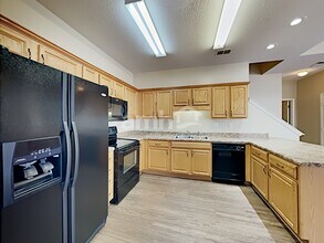 9162 Chastain Pl in Cordova, TN - Foto de edificio - Building Photo