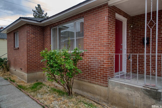 property at 58 Boyd Pl