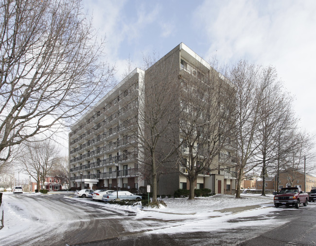 Alliance Towers in Alliance, OH - Building Photo - Building Photo