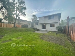 112 Royal Ct, Unit 1 in Vallejo, CA - Building Photo - Building Photo