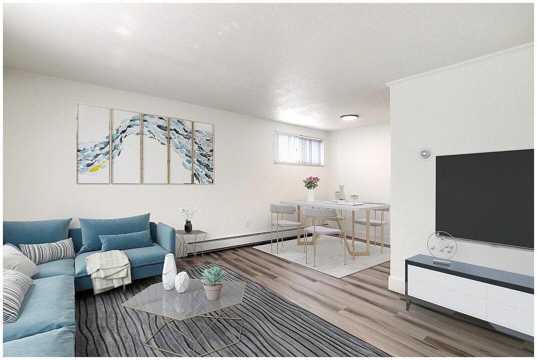 2441 S York St in Denver, CO - Building Photo