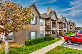 Stonegate in Amarillo, TX - Building Photo - Building Photo