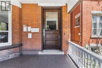102 Herkimer St in Hamilton, ON - Building Photo - Building Photo