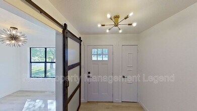 1811 N Crockett St in Sherman, TX - Building Photo - Building Photo