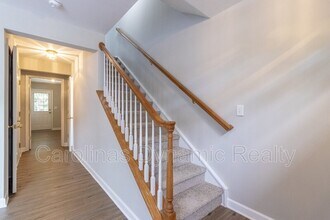 9618 Blossom Hill Dr in Huntersville, NC - Building Photo - Building Photo