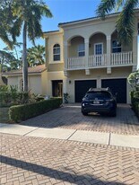 9130 Nugent Trail in Royal Palm Beach, FL - Building Photo