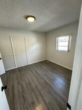 2734 SW 30th Ct in Miami, FL - Building Photo - Building Photo