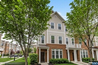 80 Wesmont Drive in Wood Ridge, NJ - Building Photo - Building Photo