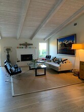 632 Hillside Dr in Solvang, CA - Building Photo - Building Photo