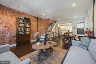 1131 S 23rd St in Philadelphia, PA - Building Photo