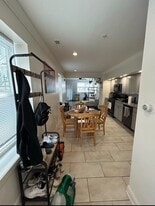 450 E Girard Ave in Philadelphia, PA - Building Photo