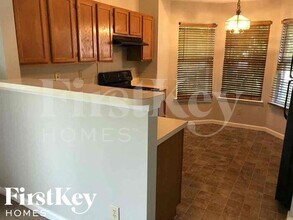 5658 Hyacinth Way in Indianapolis, IN - Building Photo - Building Photo