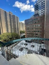 33 Gold St in New York, NY - Building Photo - Building Photo