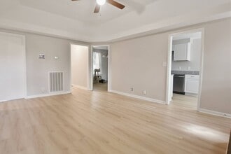 504 Linda Ln in Clarksville, TN - Building Photo - Building Photo