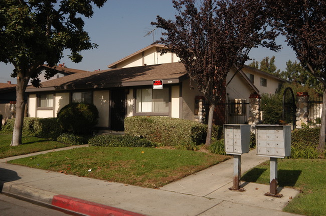 4534-4544 Bandera St in Montclair, CA - Building Photo - Building Photo