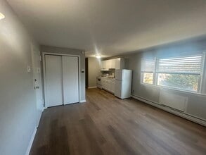 693 Washington St, Unit 1A in Middletown, CT - Building Photo - Building Photo