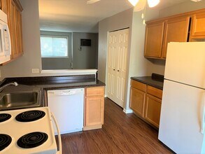 148 Dunteman Dr in Glendale Heights, IL - Building Photo - Building Photo