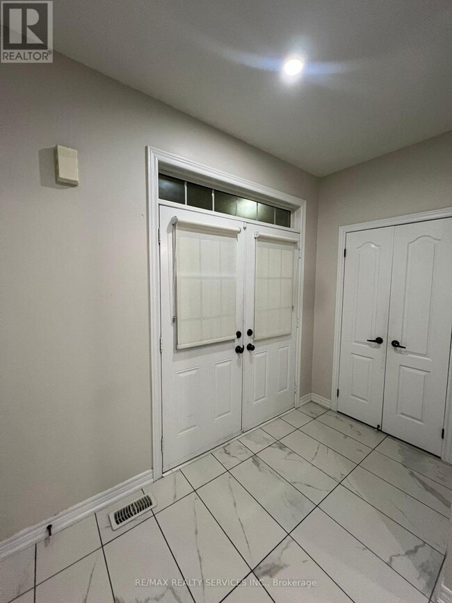 20 George Gray Dr in Brampton, ON - Building Photo - Building Photo