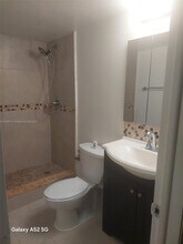 14421 N Kendall Dr in Miami, FL - Building Photo - Building Photo