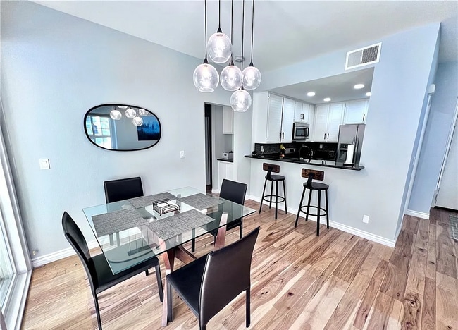 8505 Gulana Ave in Los Angeles, CA - Building Photo - Building Photo