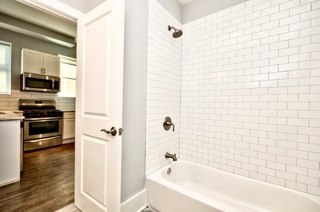 2003 S Allport St, Unit 2R in Chicago, IL - Building Photo - Building Photo