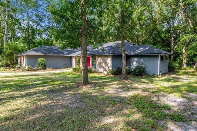 1326 NW 57th St in Gainesville, FL - Building Photo - Building Photo