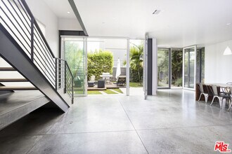 707 Flower Ave in Los Angeles, CA - Building Photo - Building Photo