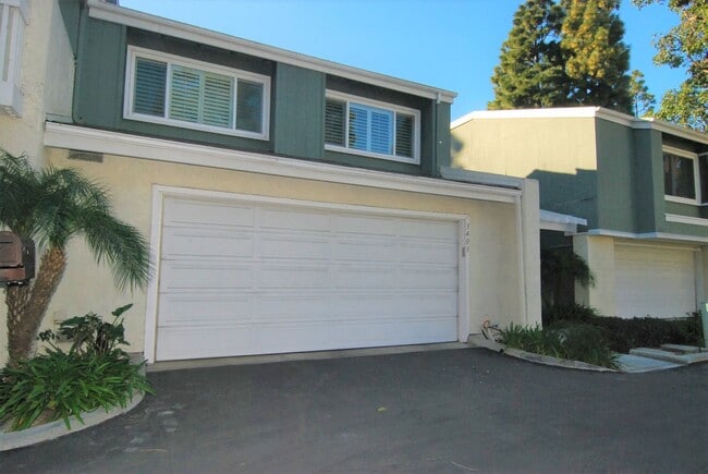 3403 Meadow Brook in Costa Mesa, CA - Building Photo - Building Photo