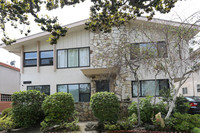 337 S Doheny Dr in Beverly Hills, CA - Foto de edificio - Building Photo